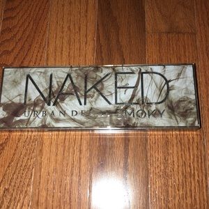 Naked smoky palette by Urban Decay